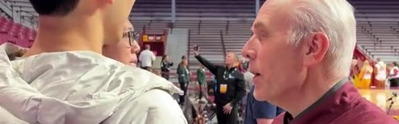 kaiyun-张博源访问明尼苏达大学Vlog！参观运动设施 拍摄定妆照