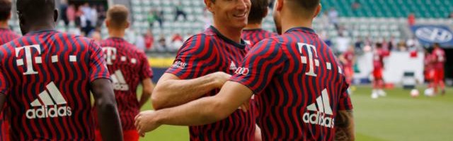 【德甲】斯塔尼希奇莱万破门 拜仁客场2比2狼堡收官