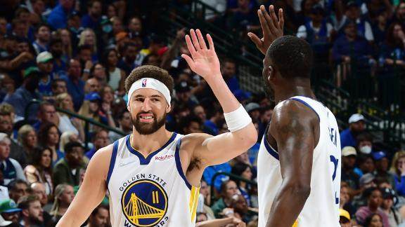 1653318909730044017.jpg dm_220522_Draymond_finds_Klay_for_dunk.jpg